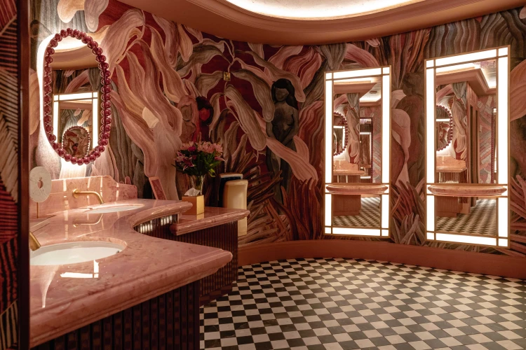 Bathrooms 6