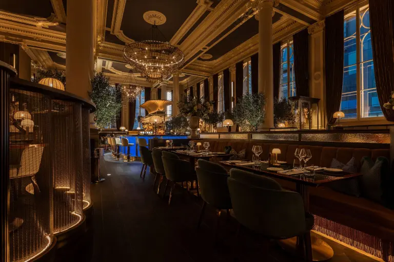 2 Receptionand Ground Floor Dining5