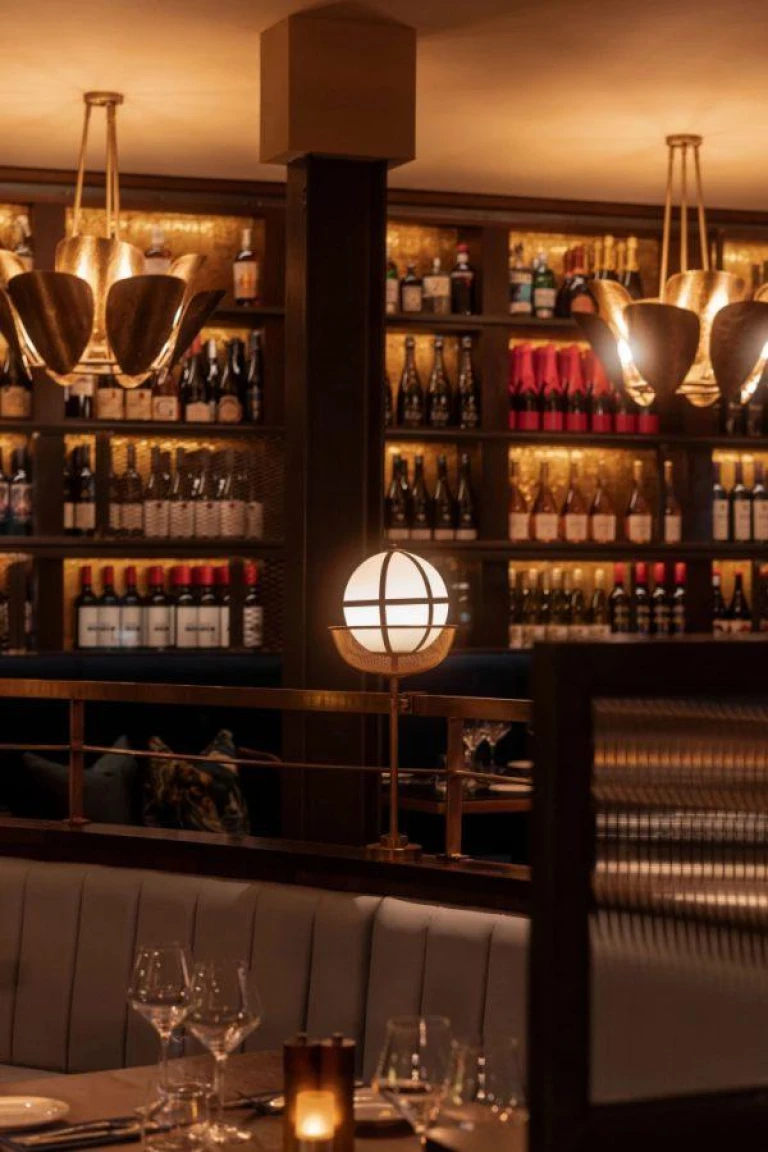 6 Wine Wall Dining25